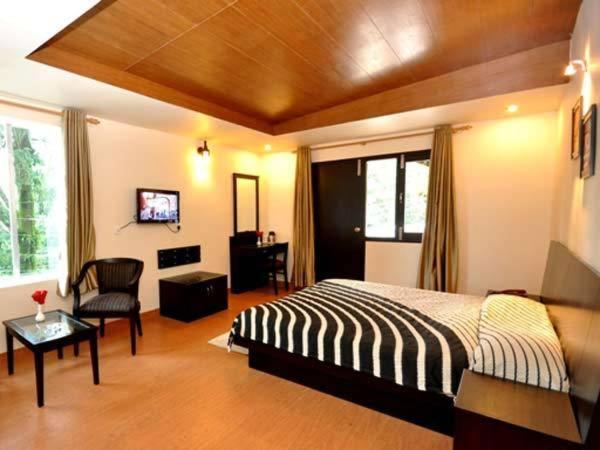 Hotel Suman Paradise Найнитал Экстерьер фото