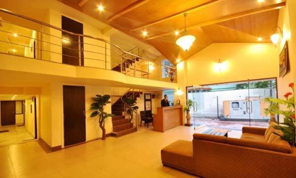 Hotel Suman Paradise Найнитал Экстерьер фото